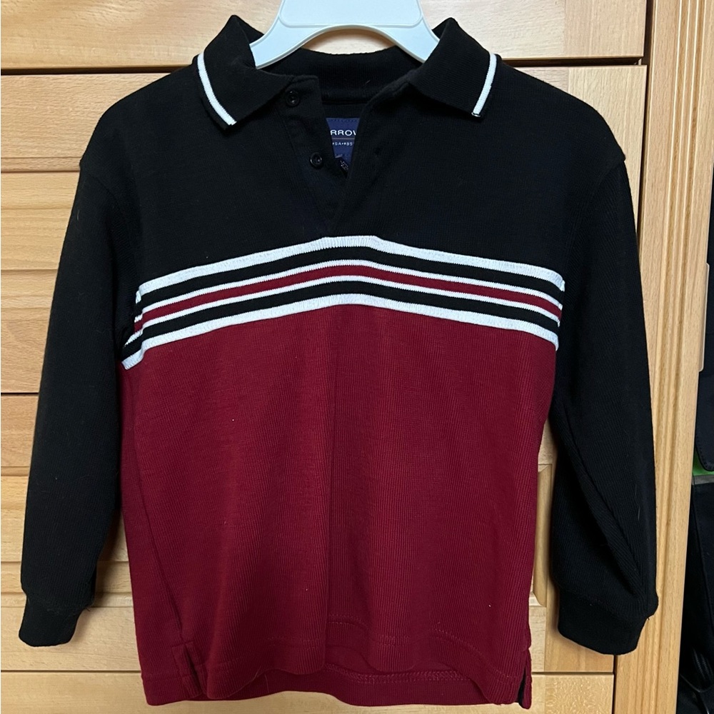 Boys size 6 sweater polo